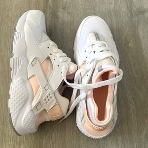 Nike Air Huarache Big Kids/Girls 4.5